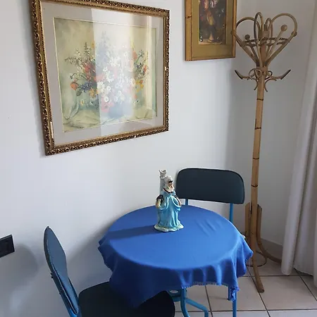 La Crota فندق مبيت وإفطار آستي