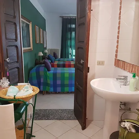 לינה וארוחת בוקר La Crota